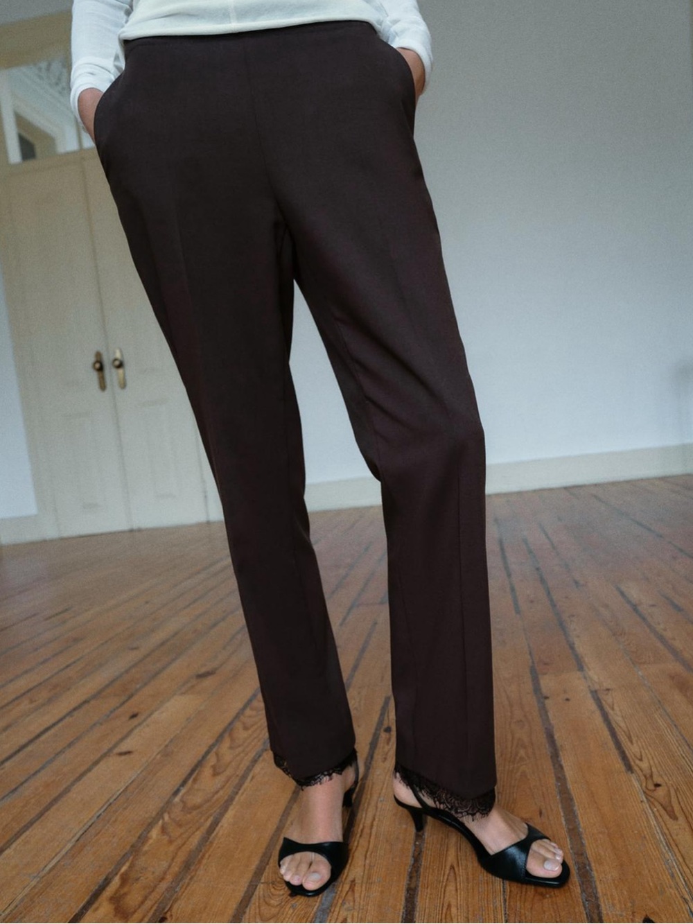 Zara Brown Lace Cropped Pants. Size XL. Brand new!